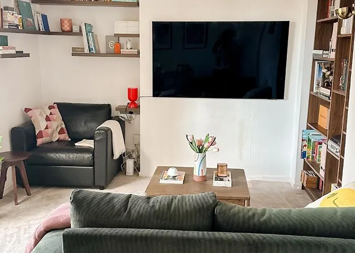 Spacious Duplex Flat - Near Regents Park And Tube